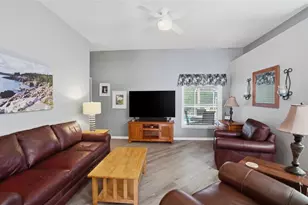 28907 Bay Tree Pl, Wesley Chapel, FL 33545 - Photo 4