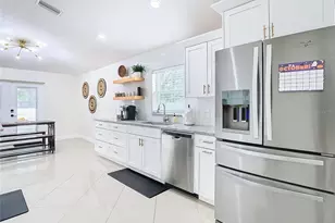 2907 W Arch St, Tampa, FL 33607 - Photo 8