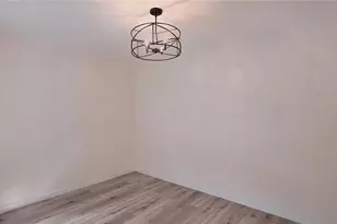 3775 40th Ln S, Saint Petersburg, FL 33711 - Photo 6