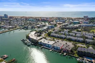 11655 3rd St E, Treasure Island, FL 33706 - Photo 36