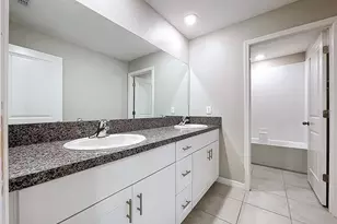 6822 King Crk Dr, Sun City Center, FL 33573 - Photo 20