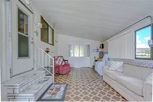 35827 Brisa Dr, Zephyrhills, FL 33541 - Photo 40