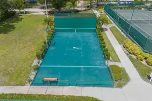 712 Chipper Dr, Sun City Center, FL 33573 - Photo 58