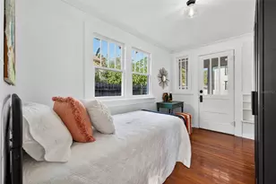 736 6th St N, Saint Petersburg, FL 33701 - Photo 30