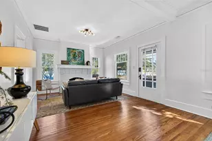 736 6th St N, Saint Petersburg, FL 33701 - Photo 10