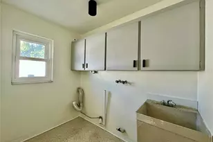 1945 68th Ave S, Saint Petersburg, FL 33712 - Photo 32