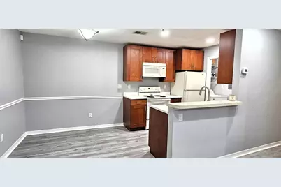 10263 Gandy Boulevard N #2014, Saint Petersburg, FL 33702 - Photo 8