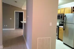 18322 Bridle Club Dr, Tampa, FL 33647 - Photo 2