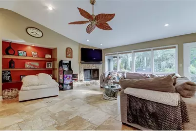 13000 98th Avenue, Seminole, FL 33776 - Photo 8
