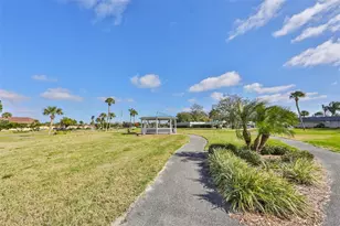 1811 Bedford Ln, Sun City Center, FL 33573 - Photo 30