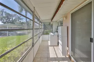 1811 Bedford Ln, Sun City Center, FL 33573 - Photo 16