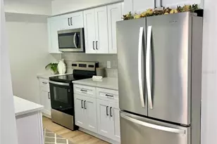 2734 Hunt Club Ln, Orlando, FL 32826 - Photo 4