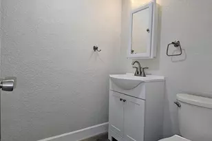 1507 Charm Ln, Tampa, FL 33612 - Photo 12