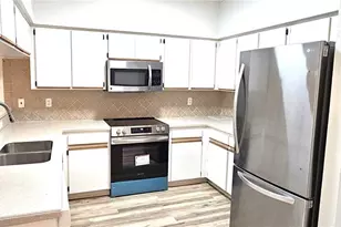 2726 Penzance St, Palm Harbor, FL 34684 - Photo 10