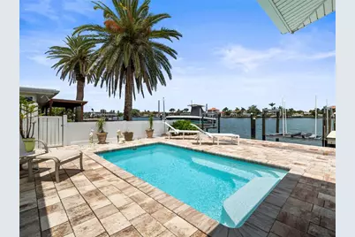 16129 4th Street E, Redington Beach, FL 33708 - Photo 46