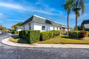 7830 39th Terrace N, Saint Petersburg, FL 33709 - Photo 6