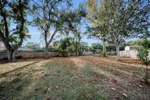 2733 Nicole Cir, Palm Harbor, FL 34684 - Photo 40