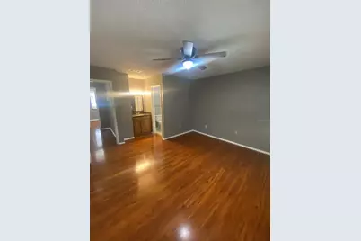 10125 Lake Oak Cir, Tampa, FL 33624 - Photo 6