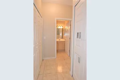 4406 E Mango Terrace, Tampa, FL 33617 - Photo 8