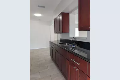 7328 Kingsbury Circle, Tampa, FL 33610 - Photo 12
