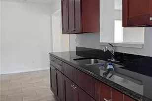 7328 Kingsbury Cir, Tampa, FL 33610 - Photo 12