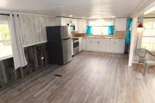 37320 8th Ave, Zephyrhills, FL 33542 - Photo 4