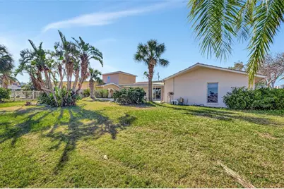 219 Leeward Island, Clearwater, FL 33767 - Photo 24