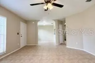 402 Kensington Lake Cir, Brandon, FL 33511 - Photo 4