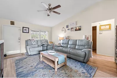 9979 88th Way, Seminole, FL 33777 - Photo 4