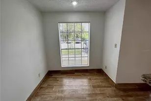 8758 Mallard Reserve Dr, Tampa, FL 33614 - Photo 6