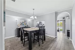 429 Kensington Lake Cir, Brandon, FL 33511 - Photo 8