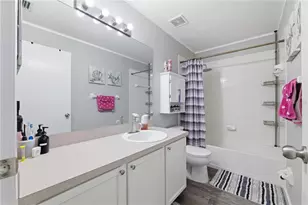 429 Kensington Lake Cir, Brandon, FL 33511 - Photo 22