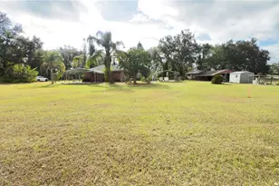 2105 Vickery Ln, Dover, FL 33527 - Photo 14