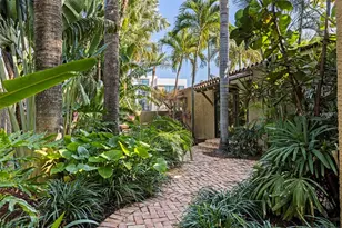 808 Brightwaters Blvd NE, Saint Petersburg, FL 33704 - Photo 32