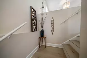 109 Peterson Ln, Palm Harbor, FL 34683 - Photo 6