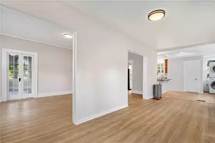 2302 12th St N, Saint Petersburg, FL 33704 - Photo 16