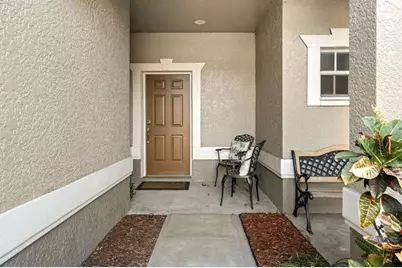660 Spring Lake Circle, Tarpon Springs, FL 34688 - Photo 4