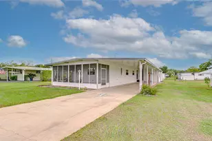 39524 Dundee Rd, Zephyrhills, FL 33542 - Photo 2