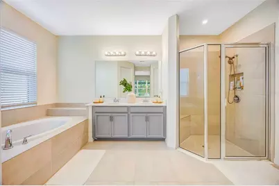 33995 Astoria Circle, Wesley Chapel, FL 33545 - Photo 32