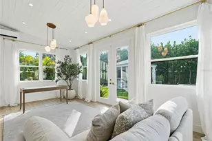 5510 Venetian Blvd NE, Saint Petersburg, FL 33703 - Photo 14