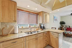 2370 Robyn Ct, Dunedin, FL 34698 - Photo 10