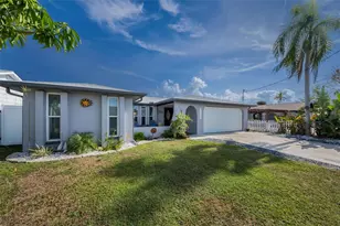 13926 Darlene Ave, Hudson, FL 34667 - Photo 6