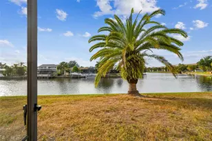 10444 St Tropez Pl, Tampa, FL 33615 - Photo 16