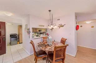 2685 Sabal Springs Cir, Clearwater, FL 33761 - Photo 6