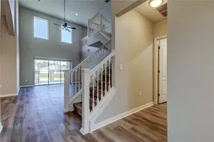 8813 Founders Cir, Palmetto, FL 34221 - Photo 6