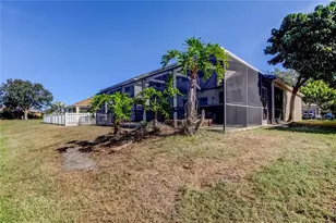 8813 Founders Cir, Palmetto, FL 34221 - Photo 40