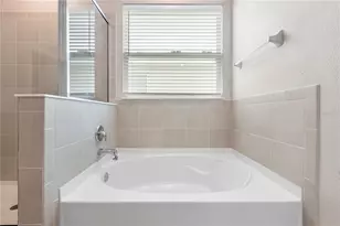 33700 Hamilton Hl Ln, Wesley Chapel, FL 33545 - Photo 24