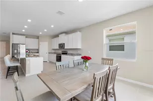 33700 Hamilton Hl Ln, Wesley Chapel, FL 33545 - Photo 16