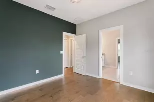2702 W Gray St, Tampa, FL 33609 - Photo 38