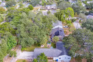 225 36th Ave NE, Saint Petersburg, FL 33704 - Photo 44